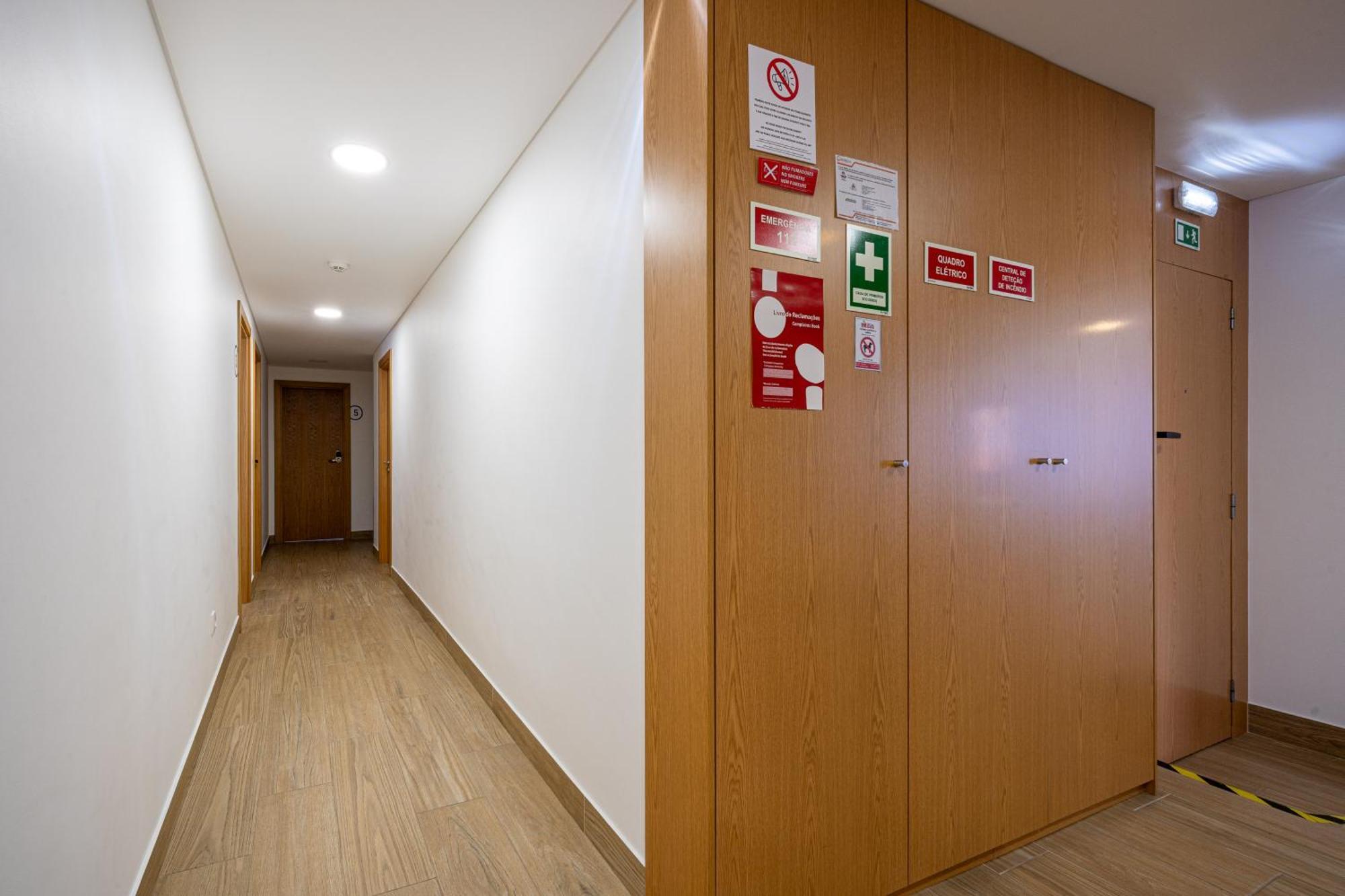 São João da Madeira Central Suites 3 מראה חיצוני תמונה