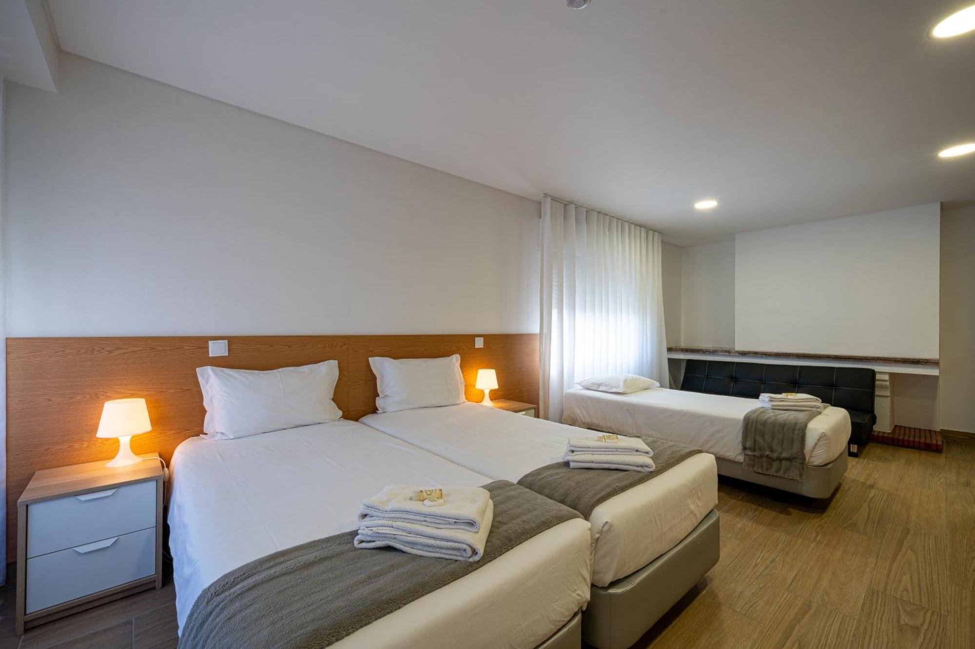 São João da Madeira Central Suites 3 מראה חיצוני תמונה