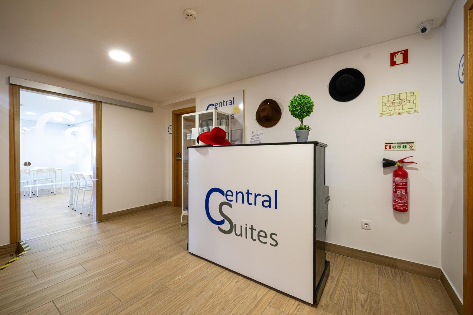 São João da Madeira Central Suites 3 מראה חיצוני תמונה