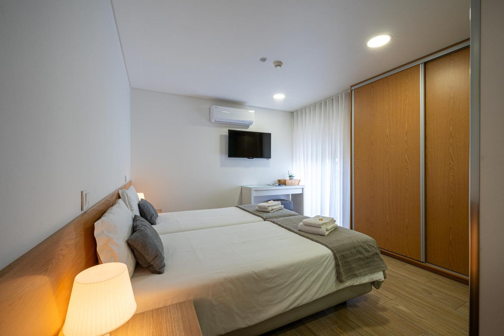 São João da Madeira Central Suites 3 מראה חיצוני תמונה